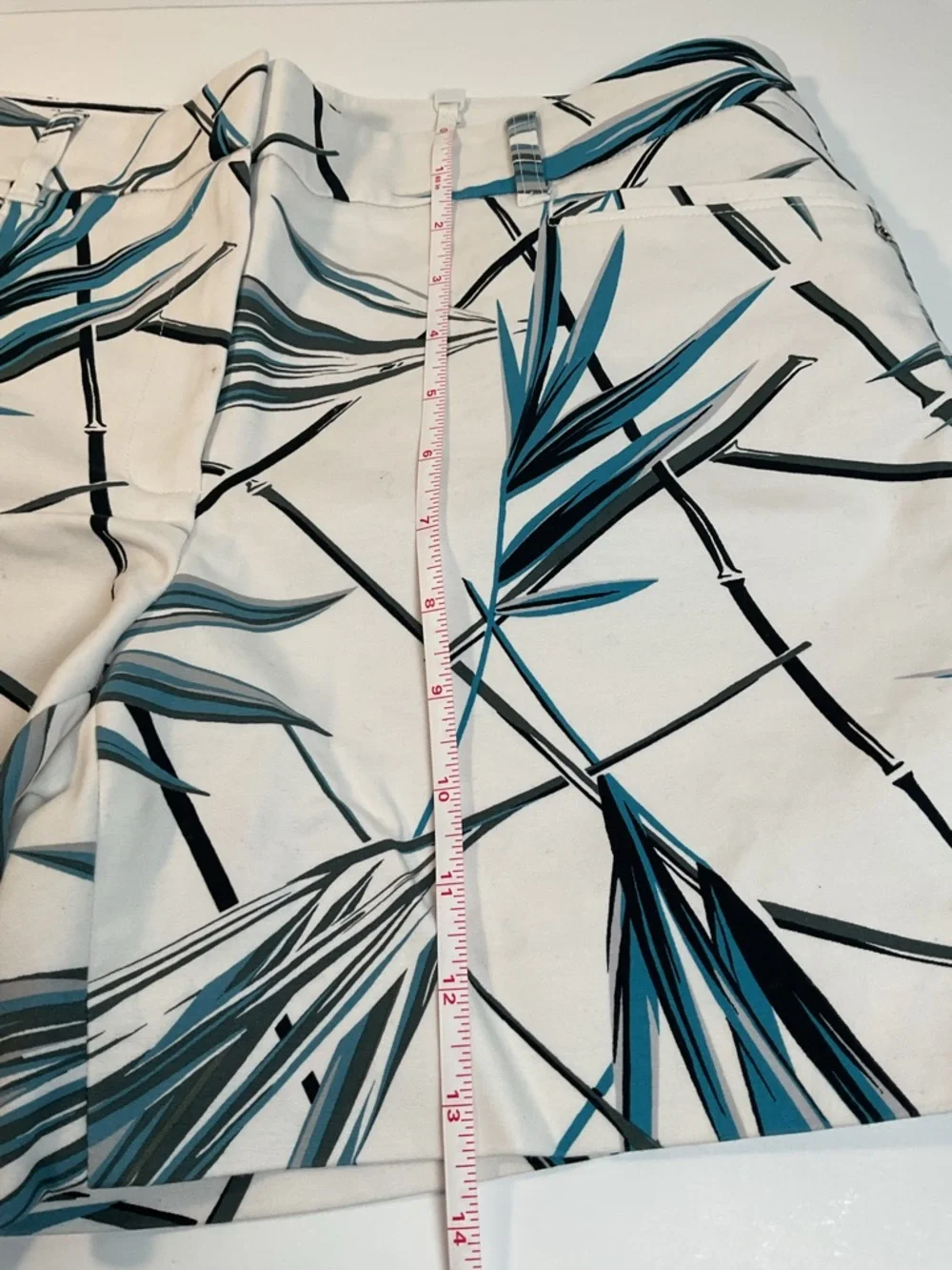 The 5” Short Tropical Palm Print Shorts Women Size 6 Beach Resort Stretch